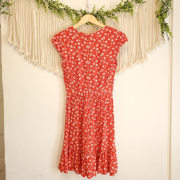 J.CREW Red Dainty Floral Faux Wrap Short Sleeve V Neck Ruffle Mini Dress sz 00 - Picture 6 of 9